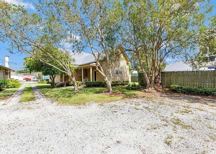The Gauthier House Downtown Louisiana Villa *